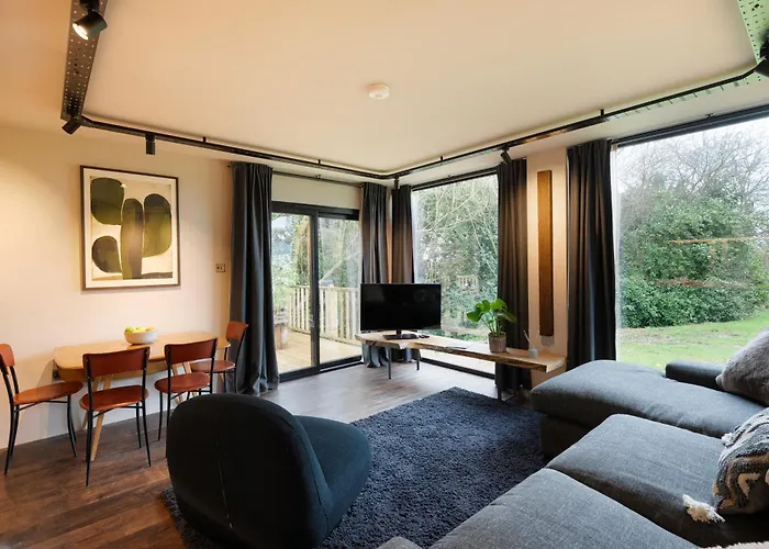 Luxury Container Lodge